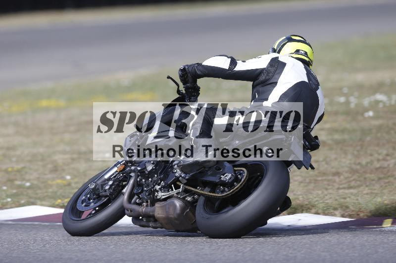 /37 09.08.2026  Pluess Motosport ADR/Freies Fahren/444